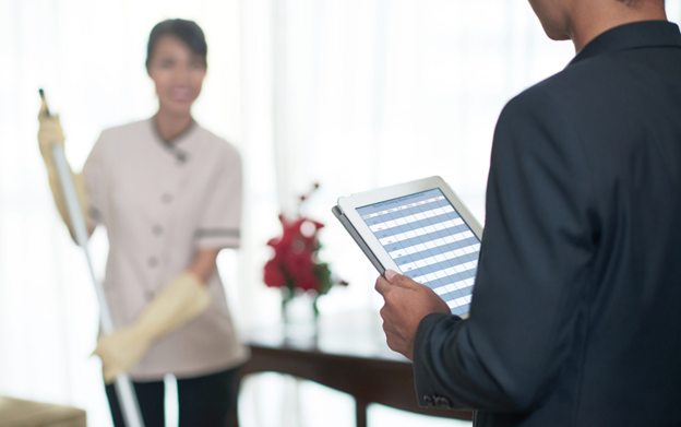 How Professional Cleaning Partners Reduce Absenteeism