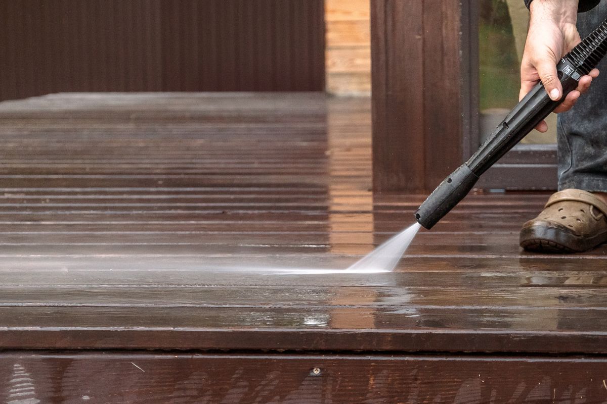High-Pressure Washing